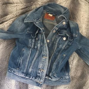 Levi’s Denim Jacket Light Wash
